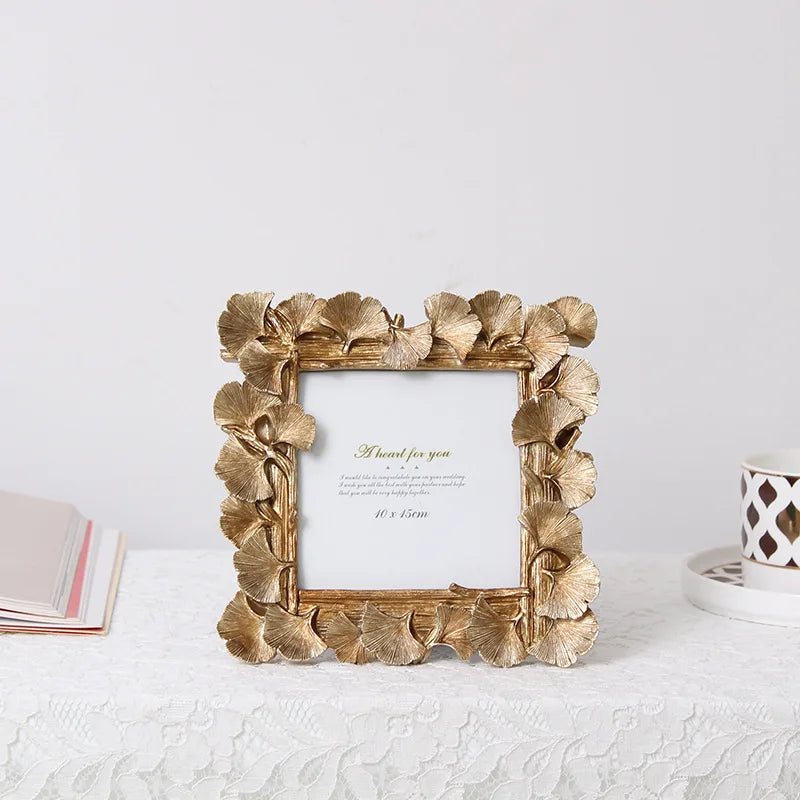 Creative Retro Golden Picture Frame
